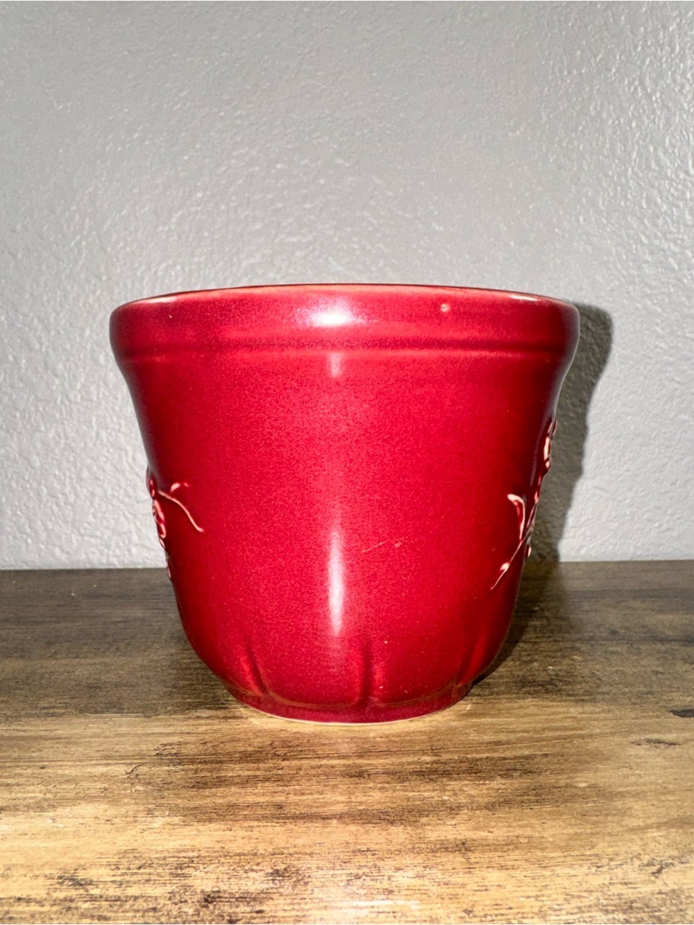 Vintage Red Ceramic Planter 219-5 Embossed Floral Pottery Flower Pot - Picture 5 of 12